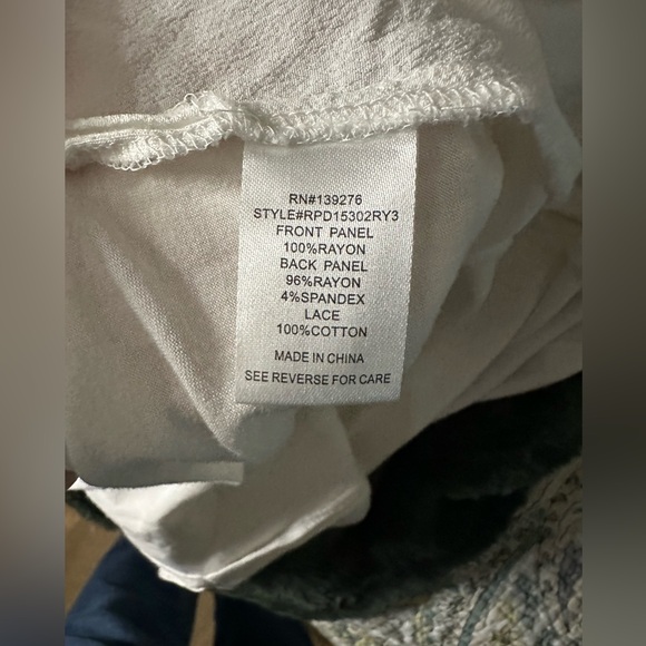 Daniel Rainn Quin Keyhole Crochet Blouse - Picture 8 of 9